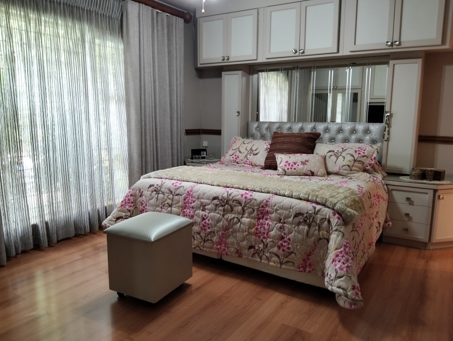 4 Bedroom Property for Sale in Van Der Hoff Park North West